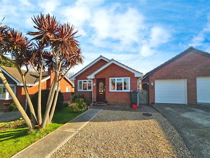 2 Bedroom Bungalow For Sale In Selwood Road, Freshwater, Isle Of Wight, PO40