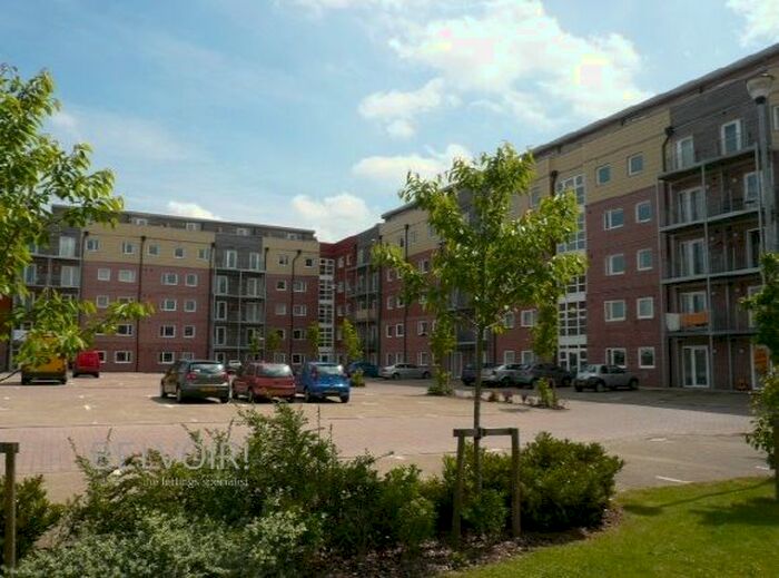 2 Bedroom Flat To Rent In Wharfside, Heritage Way, Wigan, WN3