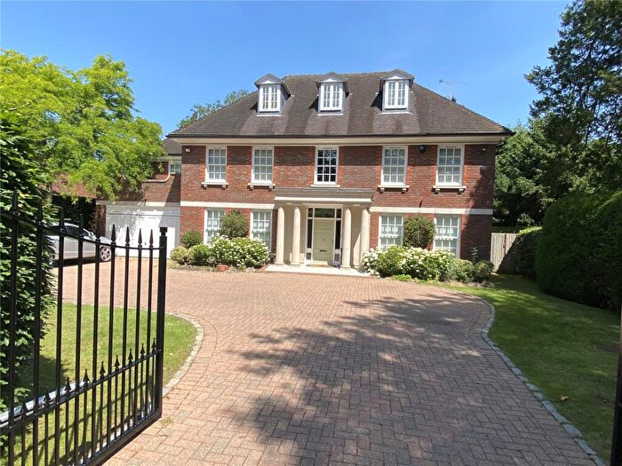 6 Bedroom Detached House For Sale In Onslow Road, Burwood Park, KT12