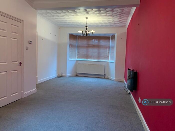 4 Bedroom Terraced House To Rent In Kimberley Road, Leicester, LE2