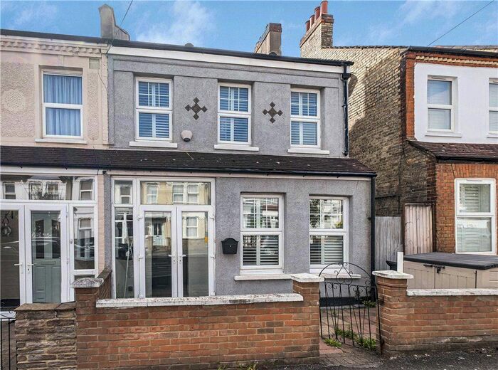 4 Bedroom Terraced House To Rent In Estcourt Road, London, SE25