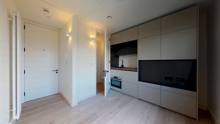 Studio To Rent In George Street, Luton, LU1