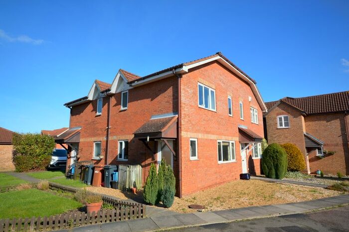 2 Bedroom Detached House To Rent In Colwyn Close, Stevenage, SG1