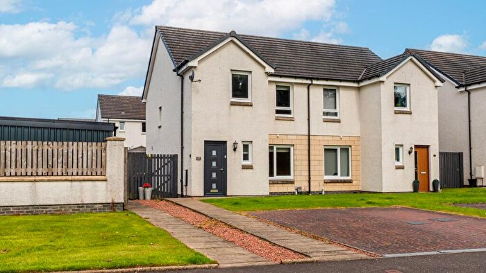 3 Bedroom Semi-Detached House For Sale In Springbank Court, Glasgow, G31