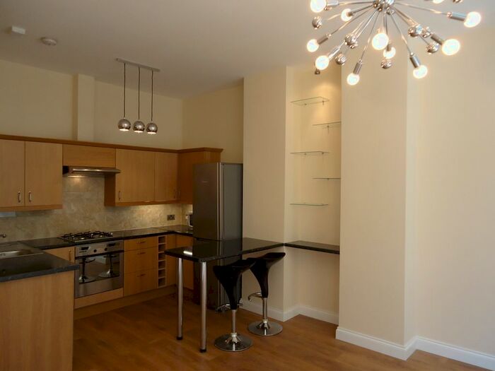 2 Bedroom Flat To Rent In Cornwallis Gardens, Hastings, TN34