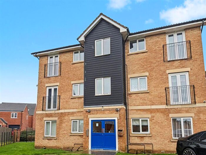 2 Bedroom Flat To Rent In Sharman Way, Spalding, PE11