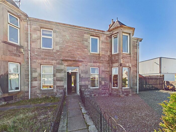 2 Bedroom Flat For Sale In C Crieff Road, Perth, PH1