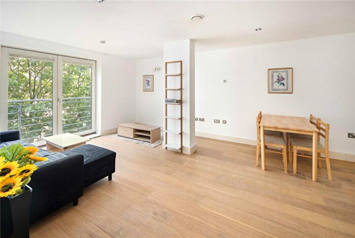 1 Bedroom Flat To Rent In Theatro Tower, Creek Road, Deptford, London, SE8