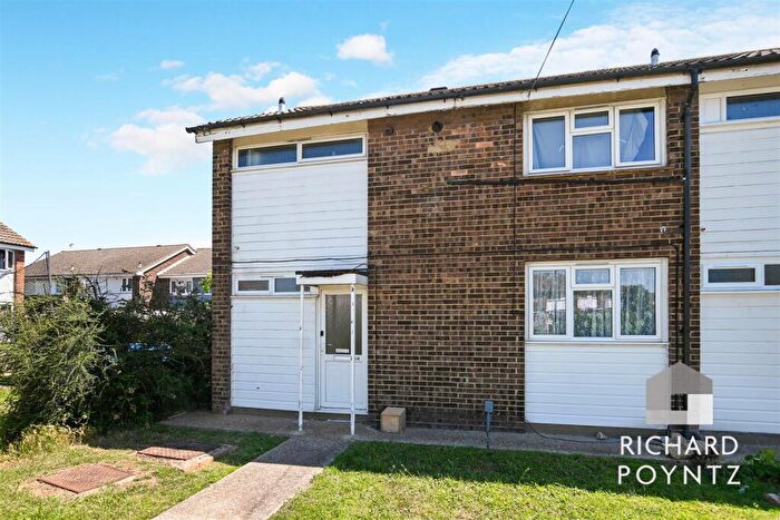 3 Bedroom End Of Terrace House For Sale In Third Walk, Canvey Island, SS8