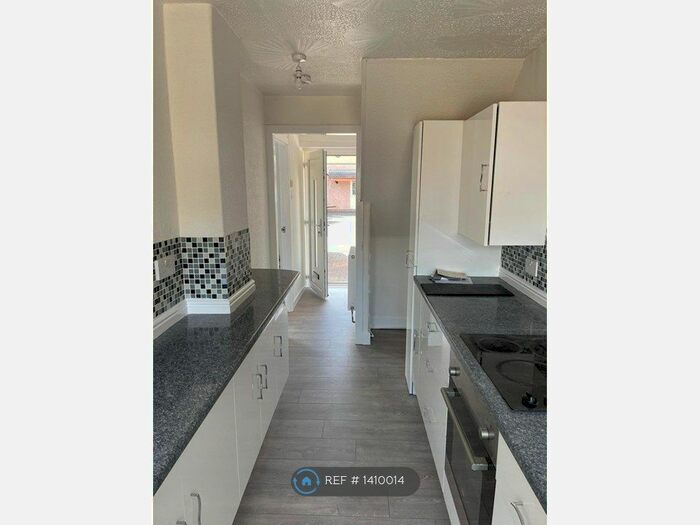 2 Bedroom Terraced House To Rent In Buchan Place, Grangemouth, FK3