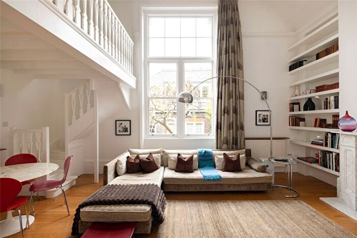 1 Bedroom Terraced House To Rent In Fitzroy Road, London, NW1