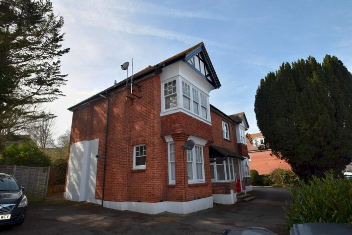 1 Bedroom Flat To Rent In Lewes Road, Eastbourne, BN21