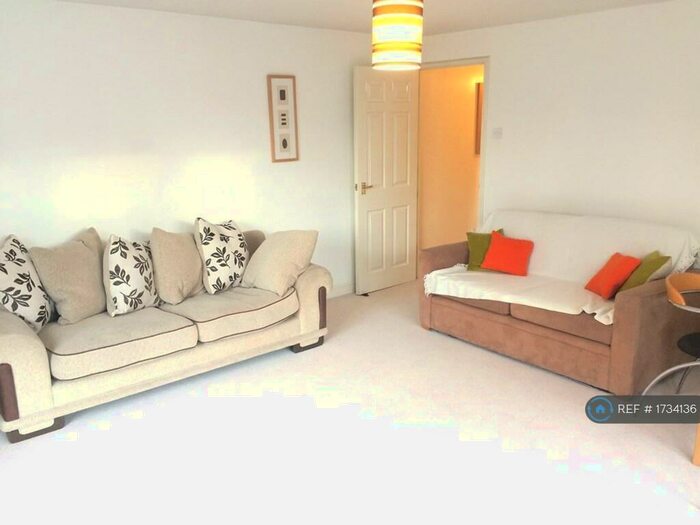 1 Bedroom Flat To Rent In Glaisher Street, London, SE8