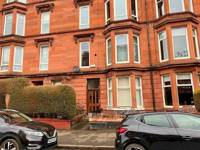 2 Bedroom Flat To Rent In Waverley Gardens, Shawlands, G41