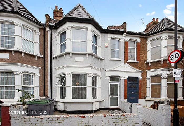4 Bedroom Semi Detached House For Sale In Boundary Road, London, N22