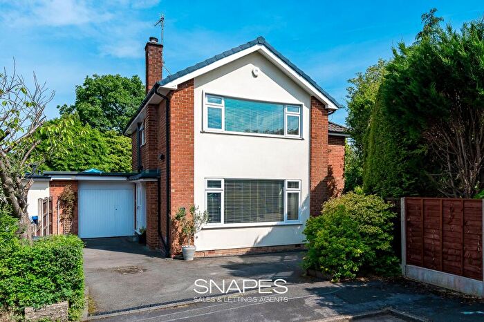 4 Bedroom Detached House For Sale In Kendal Drive, Bramhall, SK7