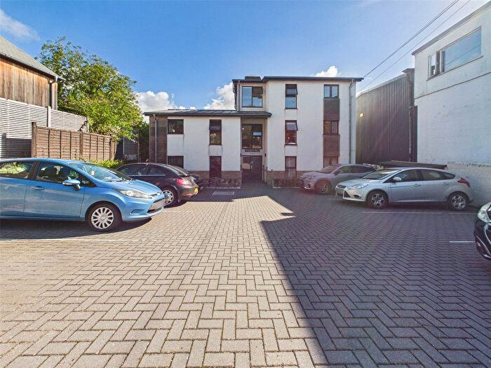 2 Bedroom Flat For Sale In Hospital Road, Stratton, Bude, EX23