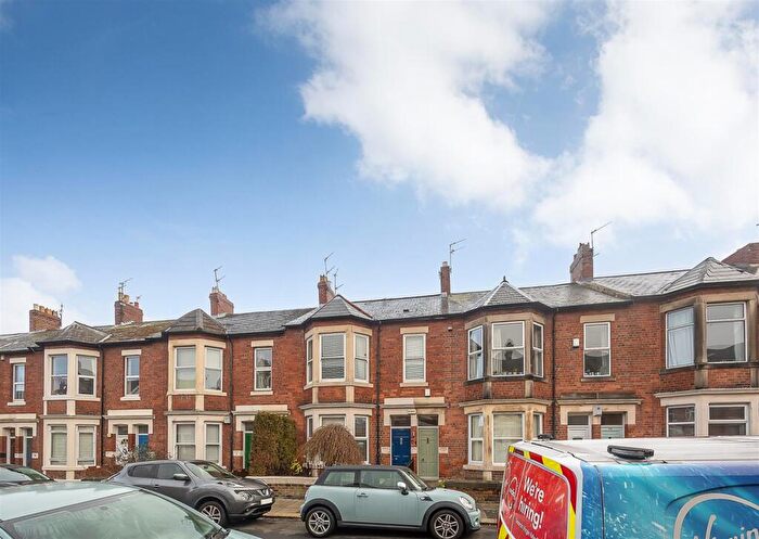 2 Bedroom Flat To Rent In Sandringham Road, Gosforth, Newcastle Upon Tyne, NE3