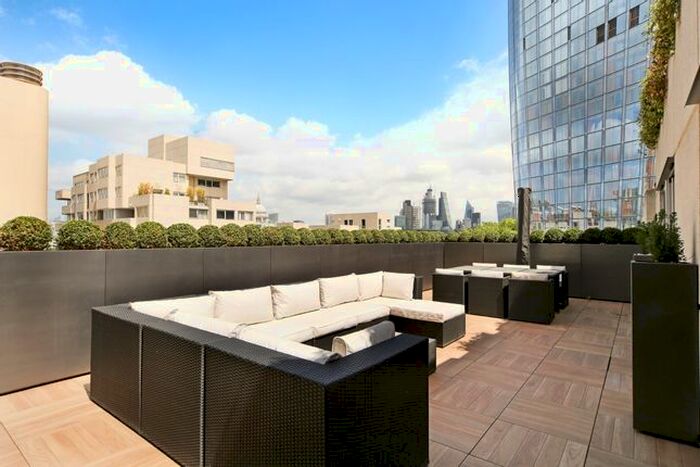 3 Bedroom Flat To Rent In Upper Ground, London, SE1