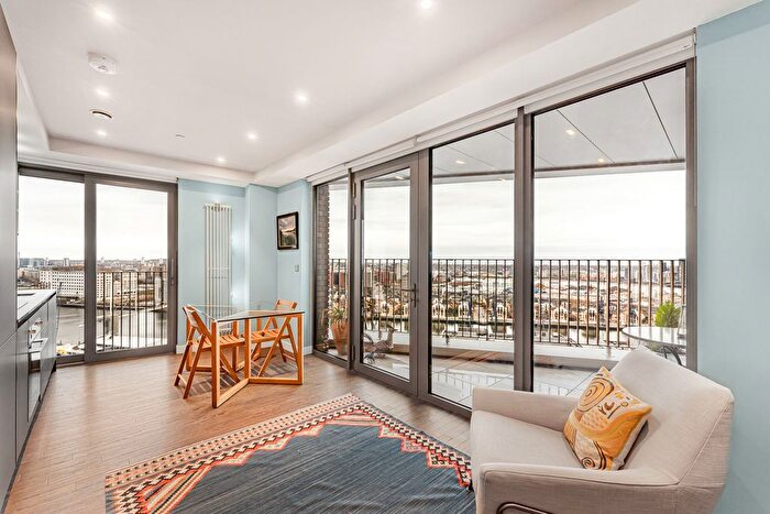 1 Bedroom Flat For Sale In Western Gateway, London, E16