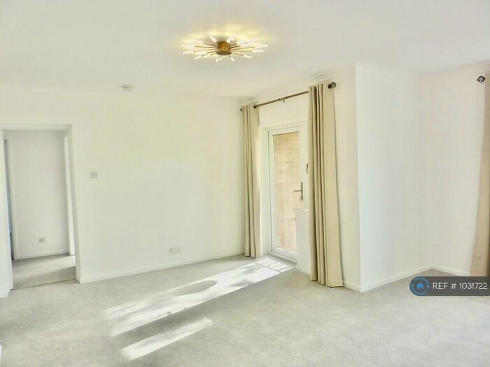 2 Bedroom Flat To Rent In Lansdown Road, Cheltenham, GL50