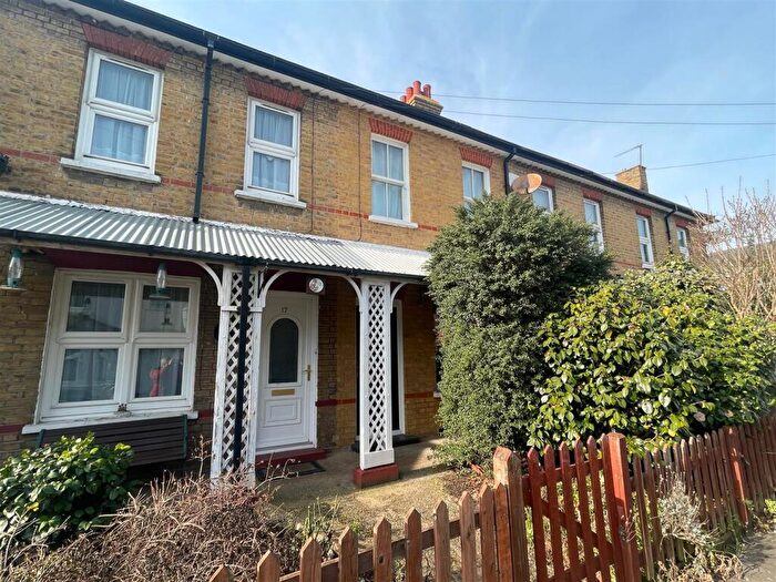 3 Bedroom Terraced House To Rent In West Street, Leigh-On-Sea, SS9