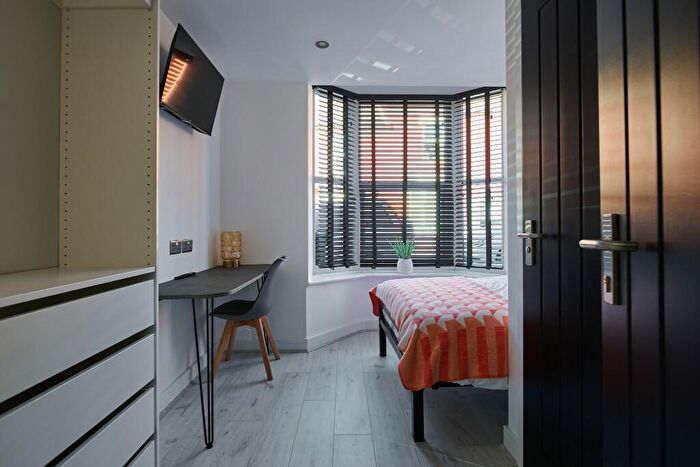 6 Bedroom Terraced House To Rent In South Parade, Lincoln, Lincolnshire, LN1