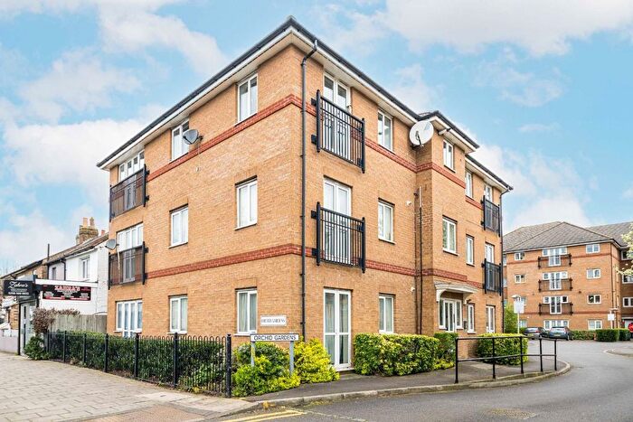 2 Bedroom Flat To Rent In Orchid Gardens, Hounslow, TW3