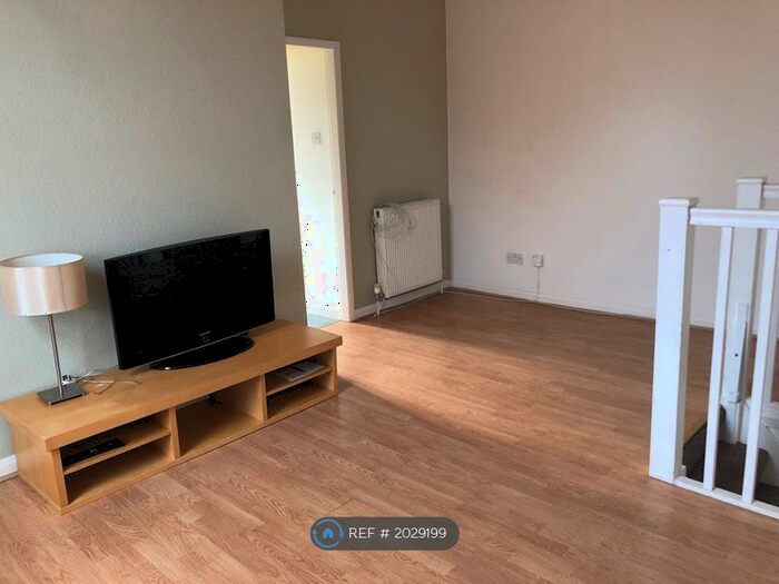 1 Bedroom Flat To Rent In Albany Street East, South Shields, NE33