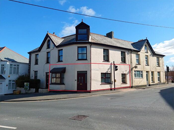 1 Bedroom Flat To Rent In Fore Street, Bugle, PL26