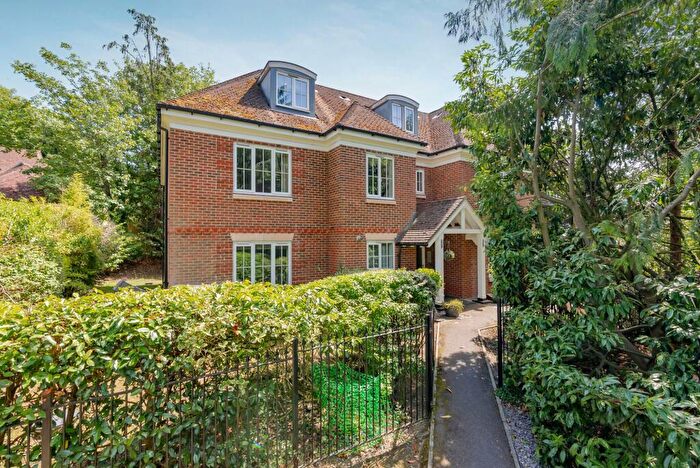 2 Bedroom Flat For Sale In London Road, Sunningdale, SL5