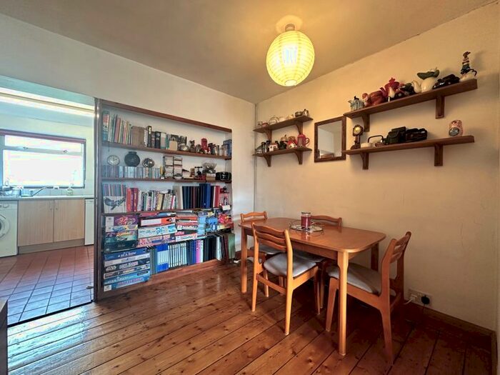 2 Bedroom Semi-Detached House For Sale In Long Lane, Littlemore, Oxford, OX4