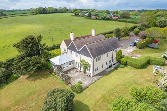 6 Bedroom Detached House For Sale In Wichling, Sittingbourne, Kent, ME9