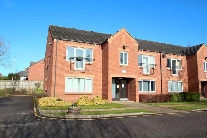 2 Bedroom Flat To Rent In Flat, Marshall Court, Yeadon, Leeds, West Yorkshire LS19