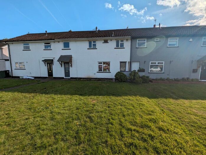 3 Bedroom Terraced House To Rent In Court Farm Close, Llantarnam, Cwmbran, NP44