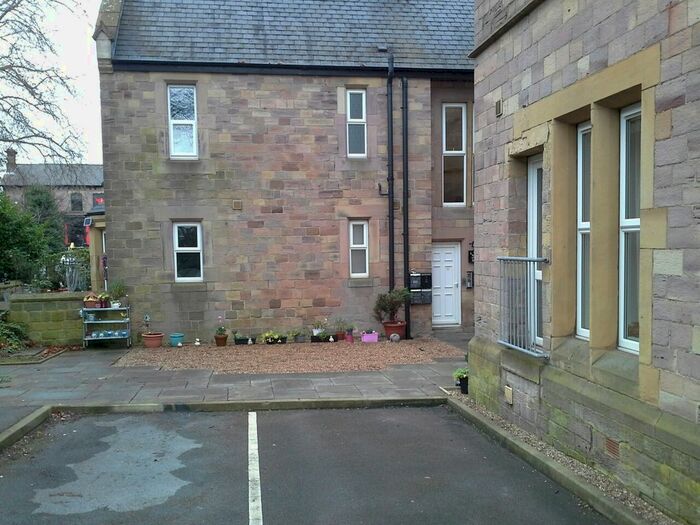 1 Bedroom Flat To Rent In Amco House, Moorgate Road, S60