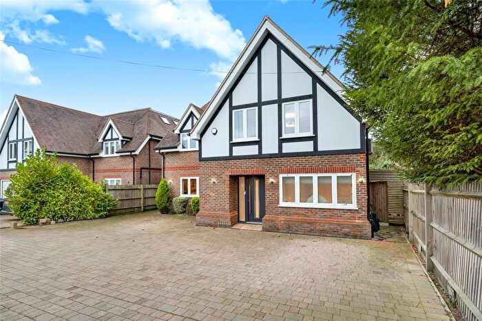 6 Bedroom Detached House For Sale In Hempstead Road, Watford, Hertfordshire, WD17