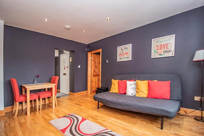 1 Bedroom Flat To Rent In Paul Street, Shoreditch, EC2A