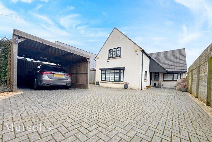 4 Bedroom Detached House For Sale In Wareham Road, Lytchett Matravers, Poole, BH16