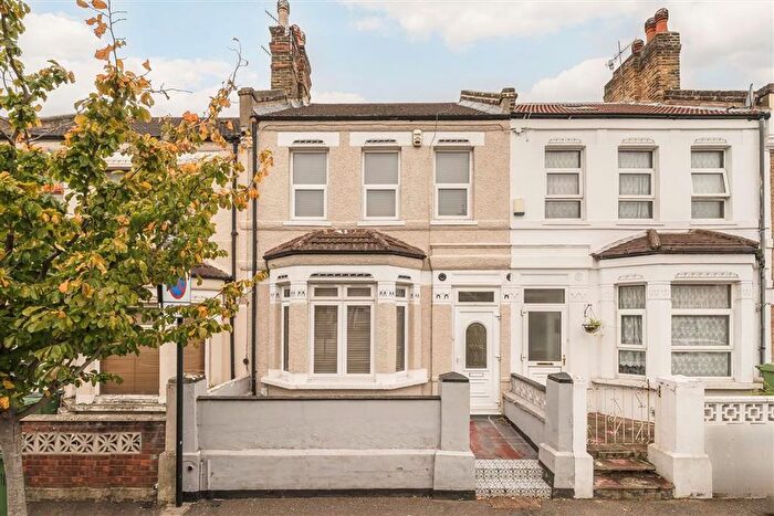 5 Bedroom Terraced House To Rent In Brewery Road, Woolwich, SE18