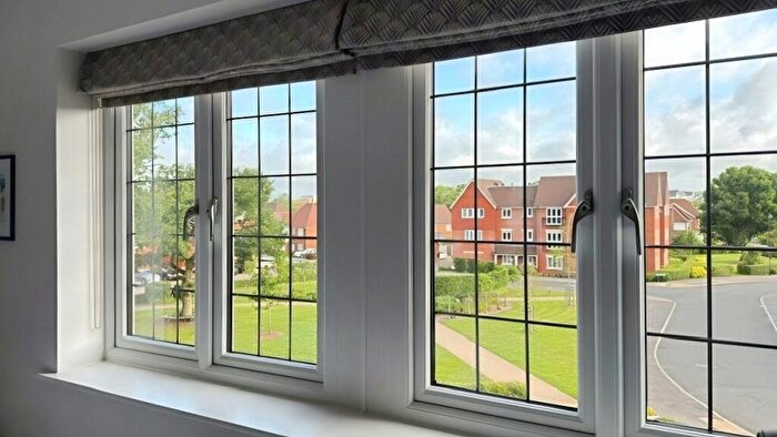 1 Bedroom Apartment For Sale In Rochford Lodge, The Boulevard, Horsham, RH12