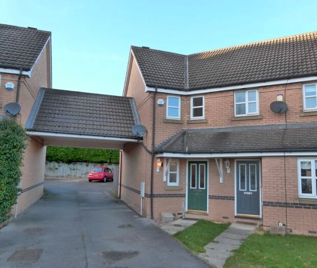 3 Bedroom Town House To Rent In Rosewood Crescent, Harrogate HG1