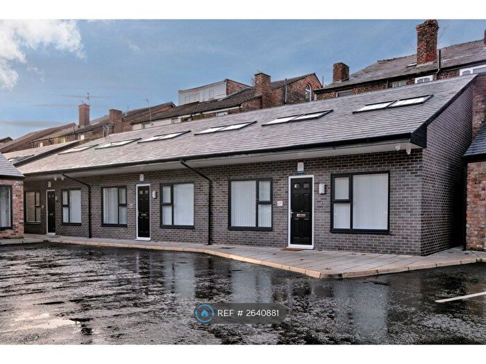 3 Bedroom End Of Terrace House To Rent In Stonemasons Close, Liverpool, L7