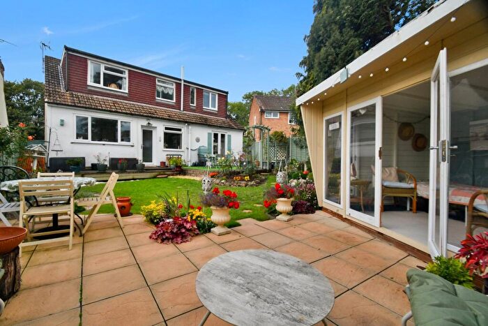 4 Bedroom Chalet For Sale In Hempstead Road, Hempstead, Gillingham, ME7