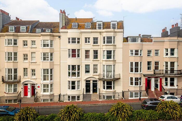 1 Bedroom Flat For Sale In New Steine, Brighton, BN2