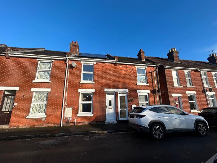 3 Bedroom Terraced House For Sale In Cecil Terrace, Salisbury, SP2