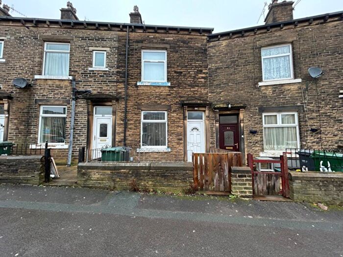 3 Bedroom Terraced House For Sale In Bartle Lane, Great Horton, Bradford, BD7