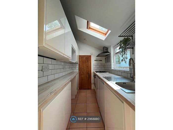 2 Bedroom Terraced House To Rent In Fellows Road, Cowes, PO31