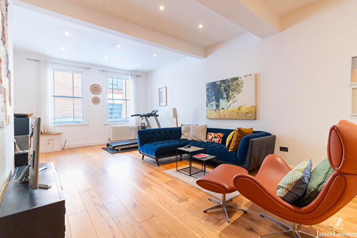 3 Bedroom Town House For Sale In Camden Street, Jewellery Quarter, B1