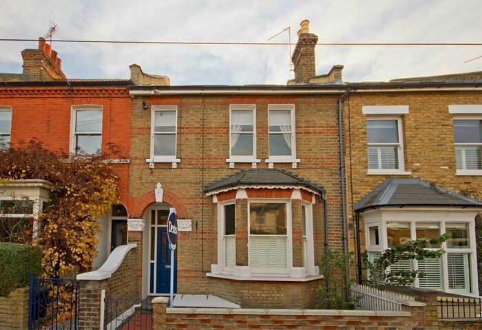 Studio To Rent In Northcote Road, St Margarets, Twickenham, TW1